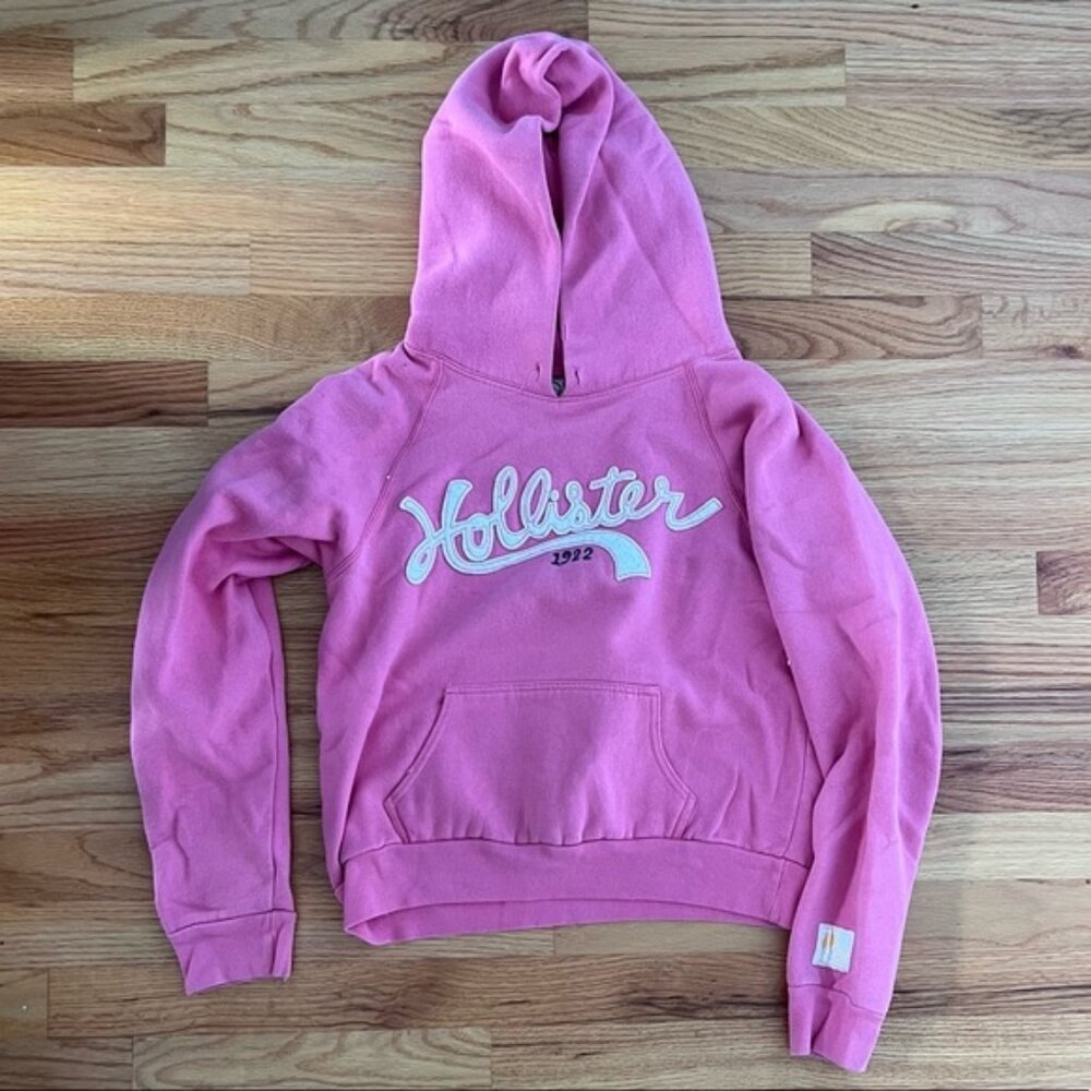 Hollister pink hoodie. Size M
